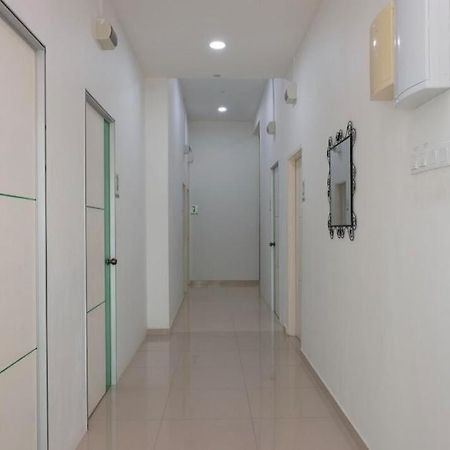 Dlayaran Villa Guest House Kuala Rompin Ngoại thất bức ảnh