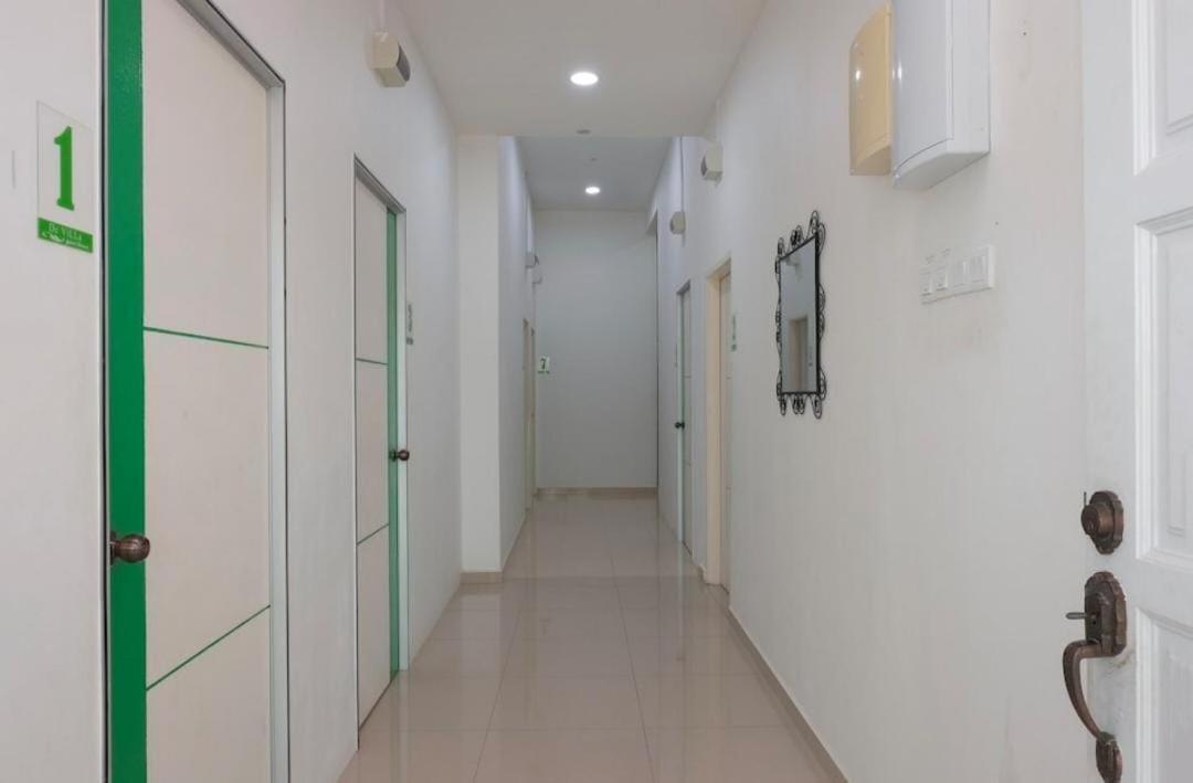 Dlayaran Villa Guest House Kuala Rompin Ngoại thất bức ảnh